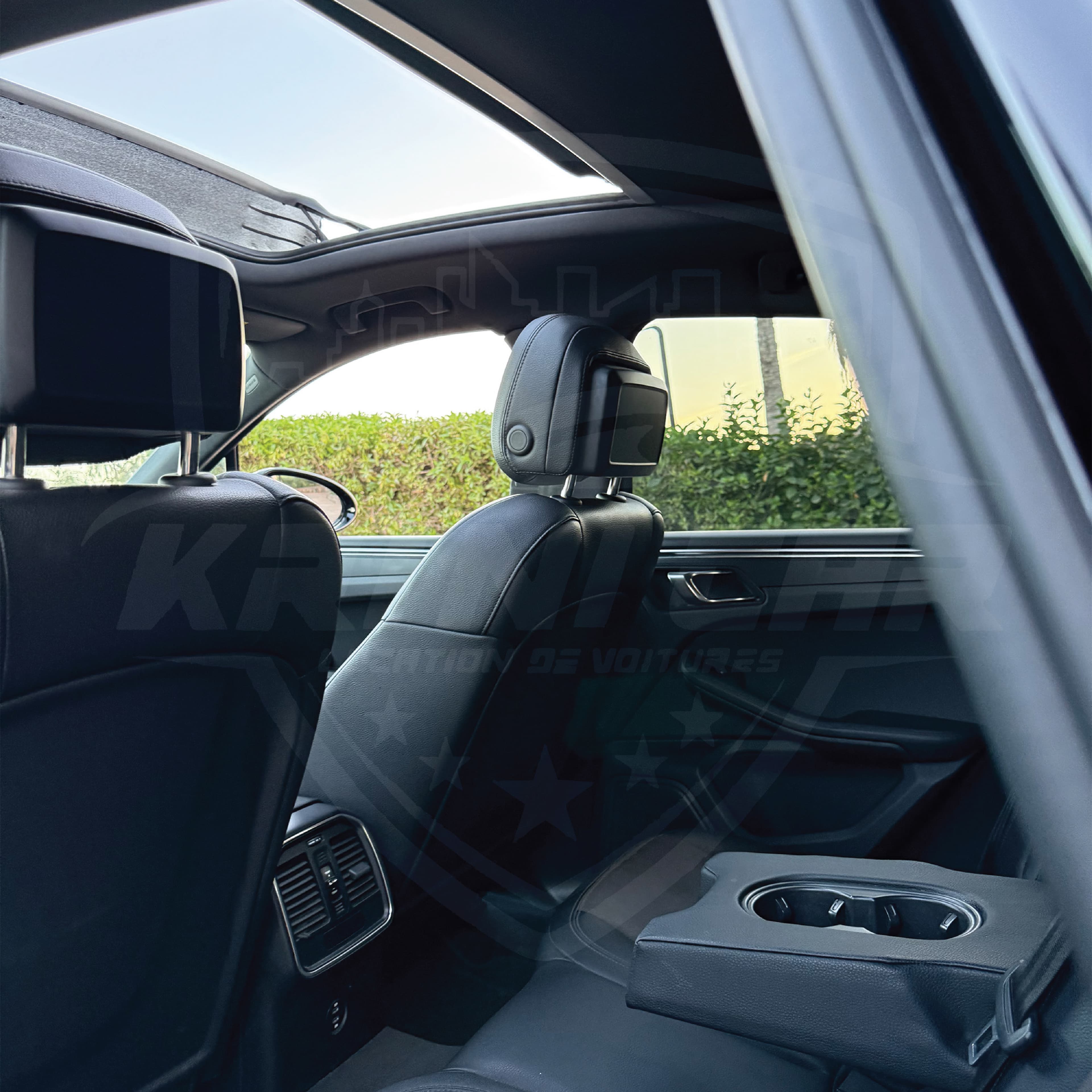 Porsche Macan - Image 10